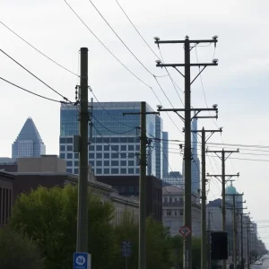 Utility workers restoring power in Grand Rapids after outage